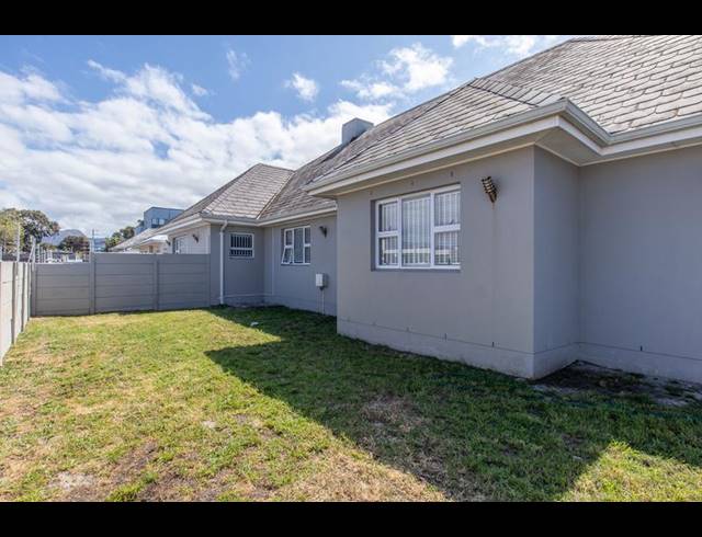 3 BEDROOM PROPERTY TO RENT IN HEATHFIELD